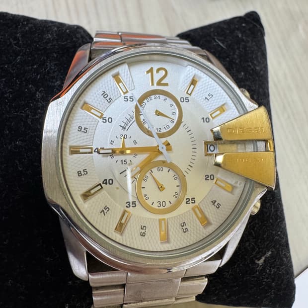 디젤 시계 판매
