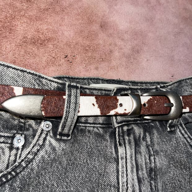 아워레가시스타일 빈티지 카우패턴 가죽벨트