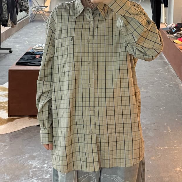 입생로랑 체크 셔츠 H3012