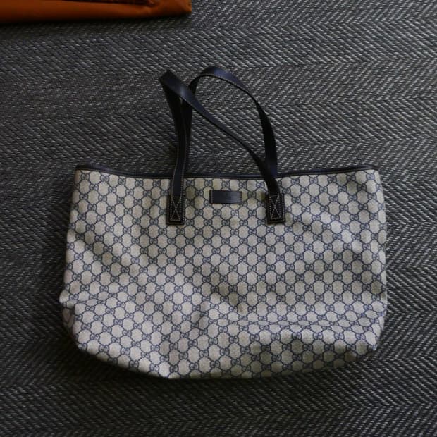 구찌 GG 로고 숄더백