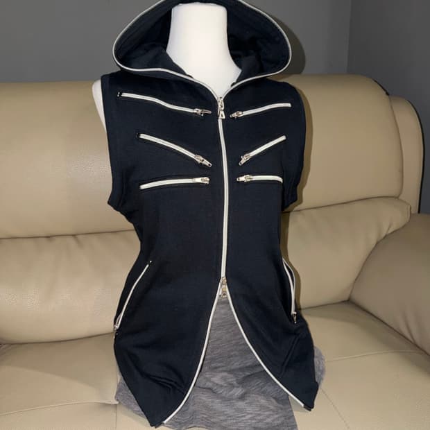 semantic design multi zipper vest zip-up