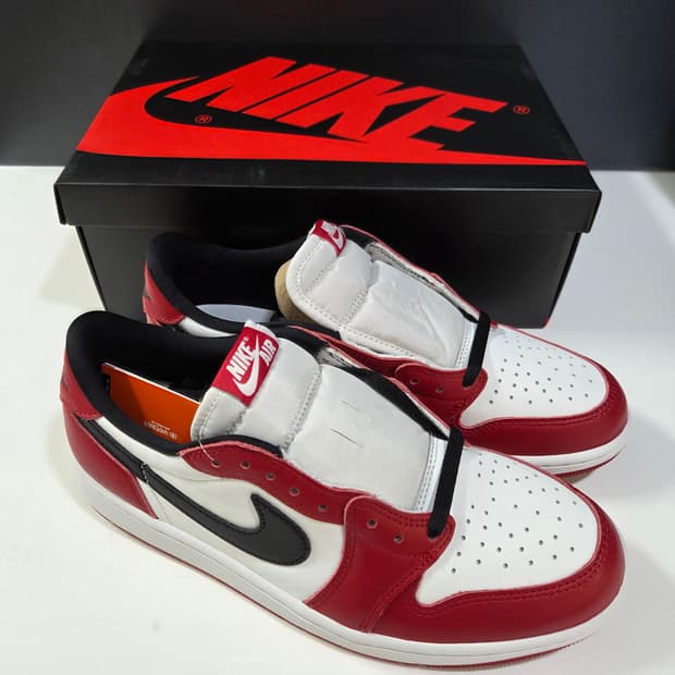 나이키 / 조던 1 시카고 로우 / 275