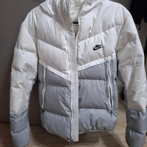 나이키 NSW 스톰핏 윈드러너 숏패딩