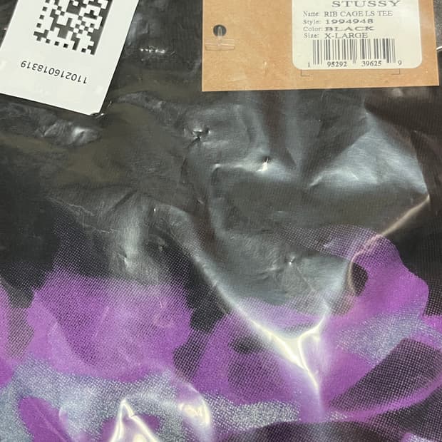 스투시 립케이지 롱슬리브 판매합니다