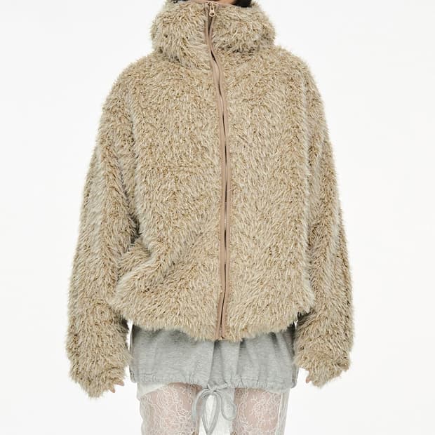 세릭 Hairy Balaclava Zip Up Beige 삽니다