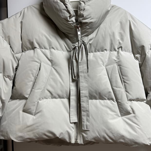 더티스 덕다운 리본 패딩 그레이