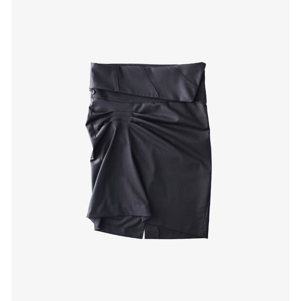 울리카상투스 brace pintuck skirt M