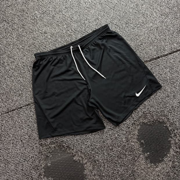 나이키 스우시 드라이핏 쇼츠 5021