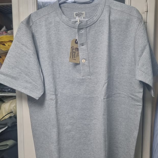 브론슨 그레이 반팔 헨리넥 티셔츠 (XL)