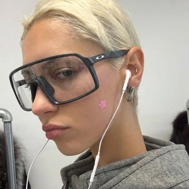 오클리 수트로 아시안핏 변색 렌즈선글라스