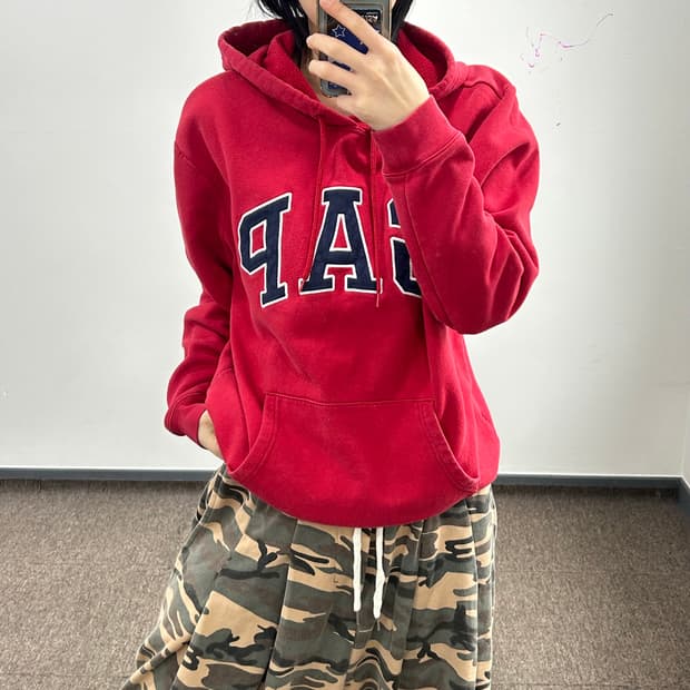 Gap 갭 네이비 로고 레드 후드티