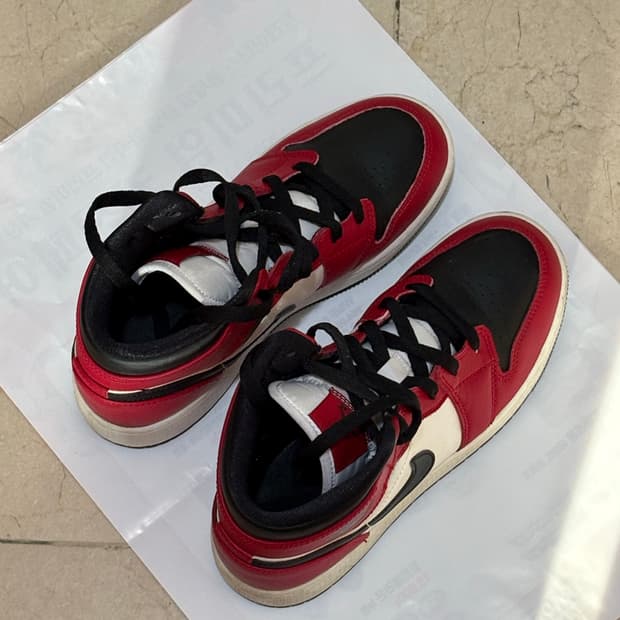 조던 1 미드 시카고 블랙토