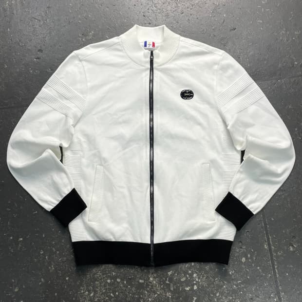 100 까스텔바작 니트집업