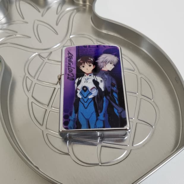 에반게리온 지포 라이터 신지, 카오루