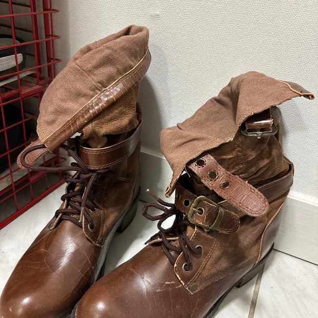 부츠팝니다! 240 