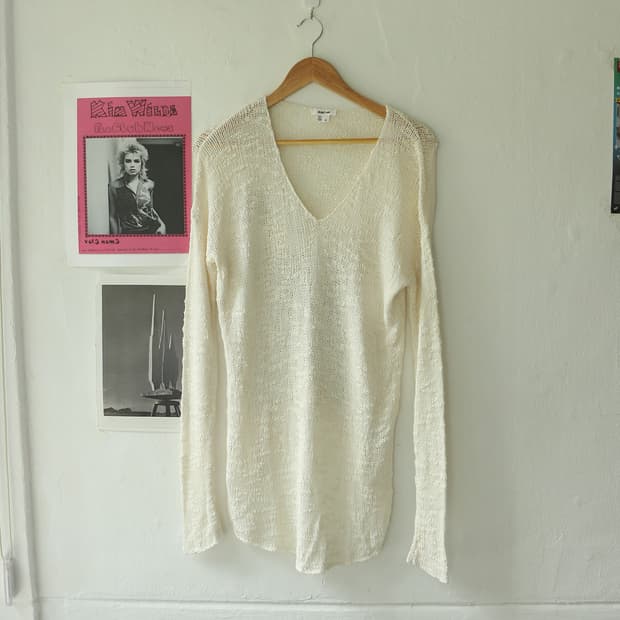 헬무트랭 아이보리 브이넥 롱슬리브 니트