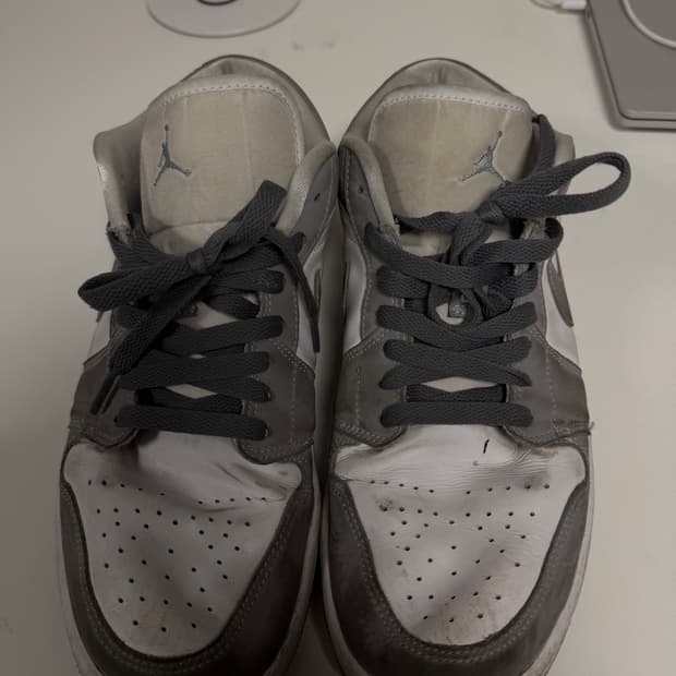 조던 1 로우 화이트 울프 그레이 285