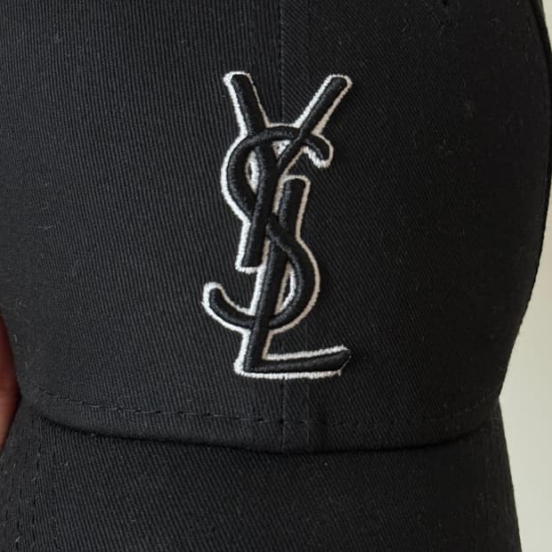 ysl 생로랑 뉴에라 볼캡