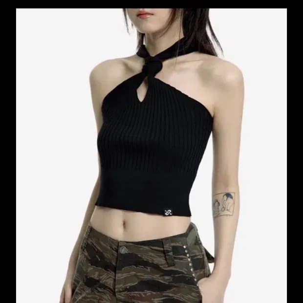 러프넥 홀터넥 나시 탑