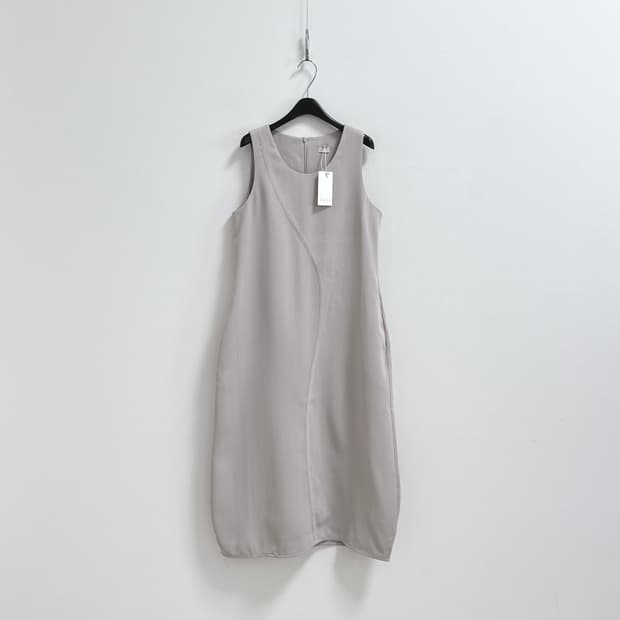 Yuje 슬리브리스 원피스