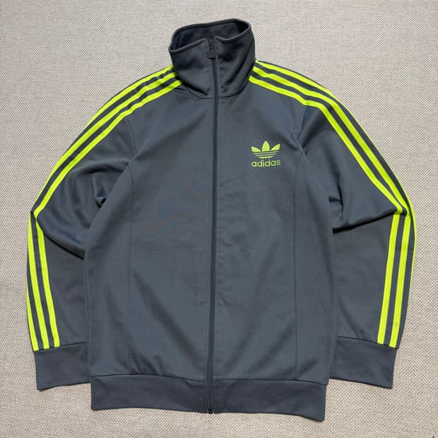 아디다스 유로파 트랙탑