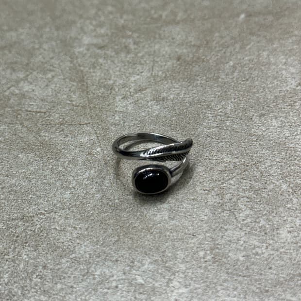 Black feather Ring - 블랙 깃털 반지