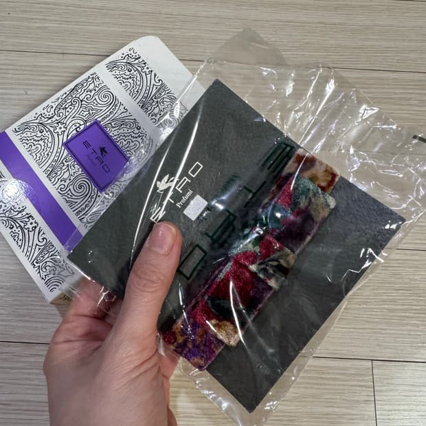 포장째 새상품 정품 에트로 벨벳 헤어핀 머리핀 집게핀 헤어밴드