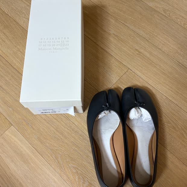 마르지엘라 발레리나 타비 플랫 38 블랙