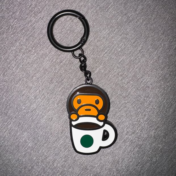 스타벅스 베이프 키링