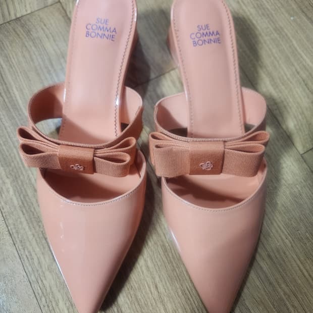 슈콤마보니 리본 뮬 핑크