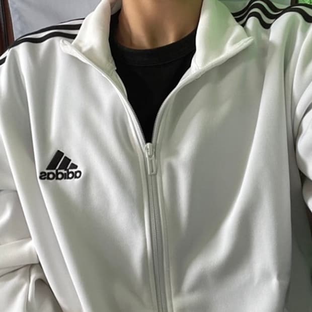 흰색 저지