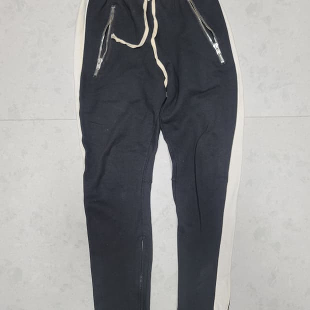 피어오브갓 조거팬츠 끈조절식 26~30사이즈 
