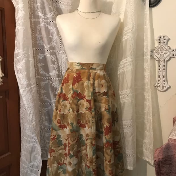 빈티지 플로럴 플레어 스커트