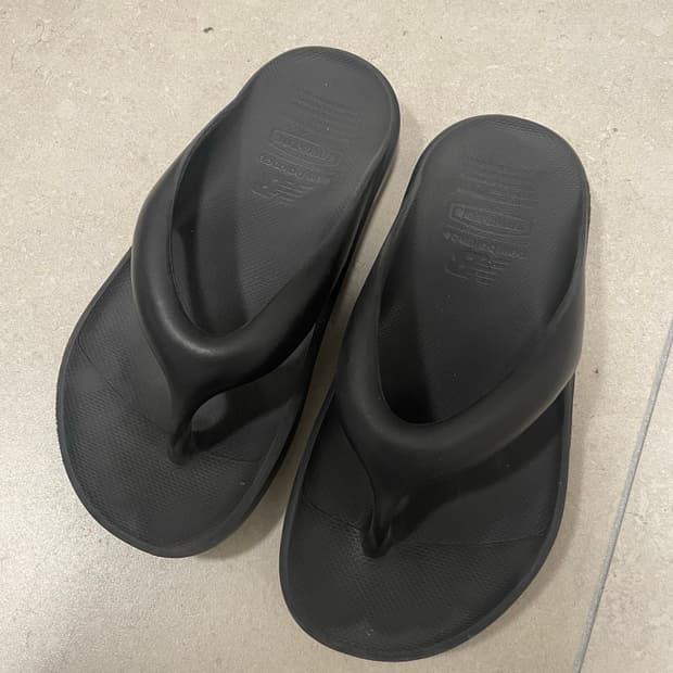 뉴발란스 토앤토 쪼리 블랙 s