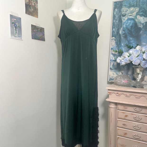 deep green lace trim v-neck slip opc