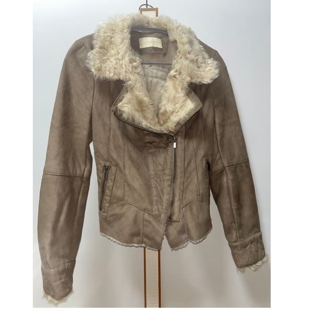 갸루 양털 퍼 자켓🌰