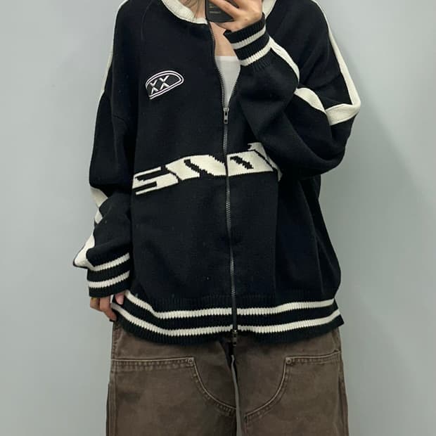 엑스톤즈 스포티 라운드 니트집업