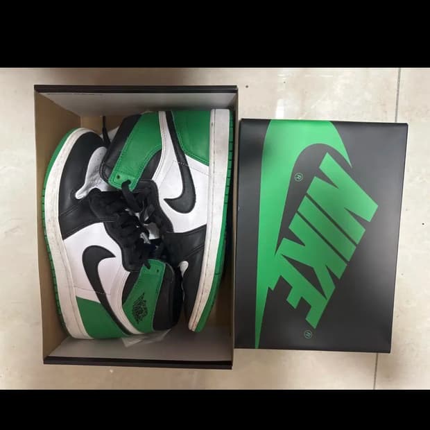 조던1레트로 하이 og 블랙앤 럭키 그린