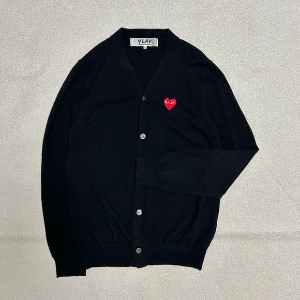 꼼데가르송 레드 하트 와펜 울 가디건