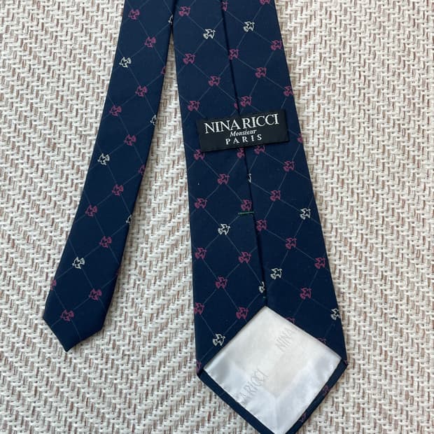 니나리치 네이비 넥타이  J03630