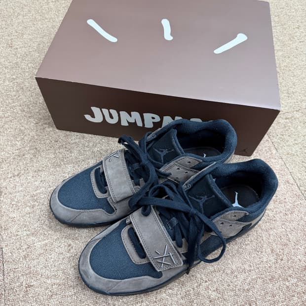 조던 x 트래비스 스캇 점프맨 잭 TR 블랙 앤 다크 모카 290 팝니다