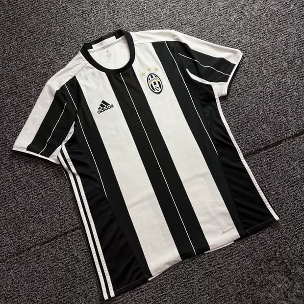 아디다스 유벤투스 FC 레트로 유니폼 2783