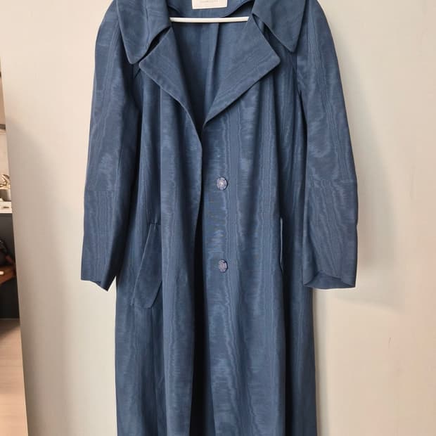 한섬타임(TIME) 포스트모던 블루 롱 코트