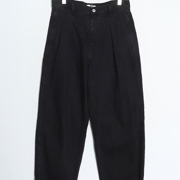 UNIQLO U Tuck Black Denim Pant (31)