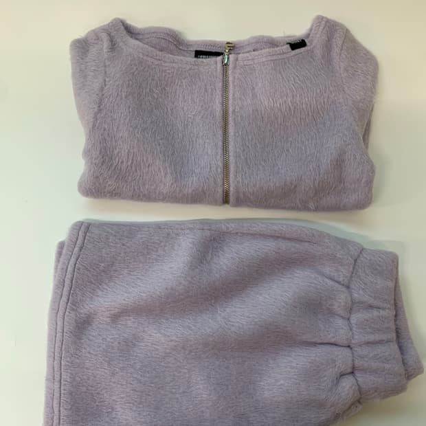 SPUNKY 보라색 가디건 & 치마 세트 판매