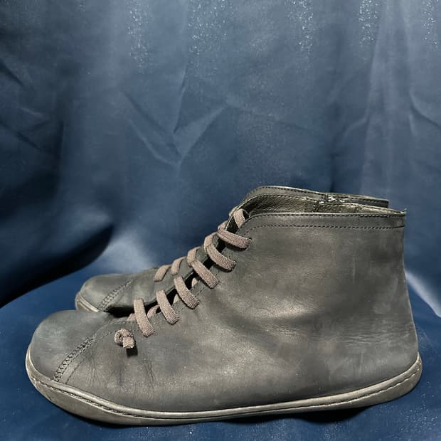 캠퍼 페우카미 블랙 하이 43