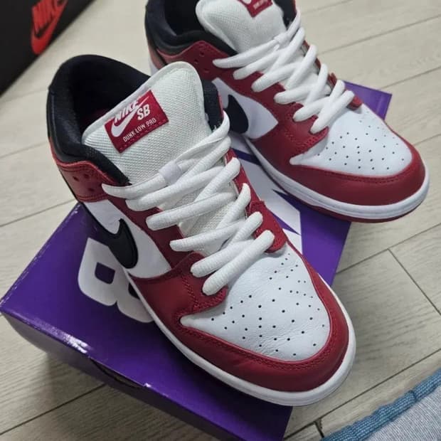 직거래시(13만)나이키 SB 덩크 로우 시카고 260mm