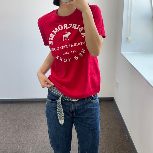 Abercrombie 아베크롬비 스펠아웃 로고 레드 반팔