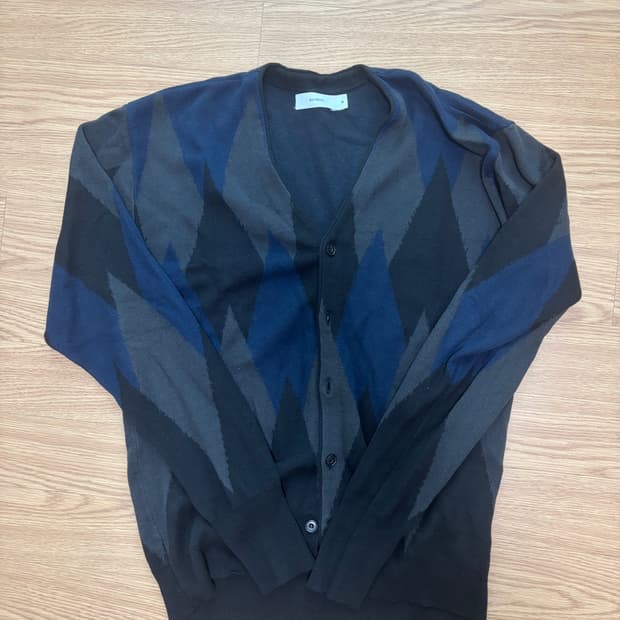 8DIVISION 에잇디비전 아가일 가디건 