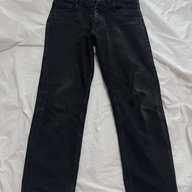 프라다 스트레이트 블랙 데님